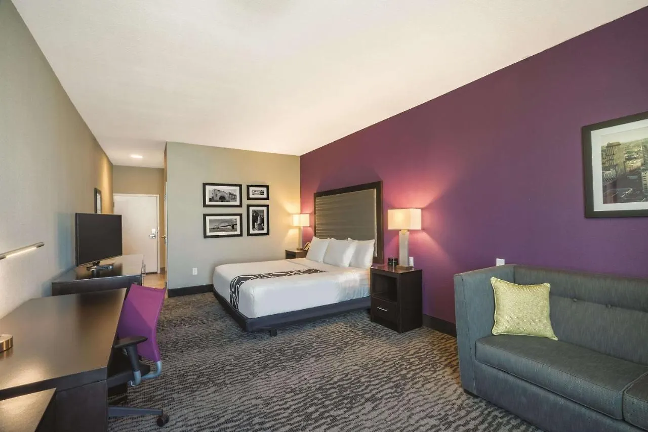 Hotel La Quinta By Wyndham Memphis Downtown 3*,