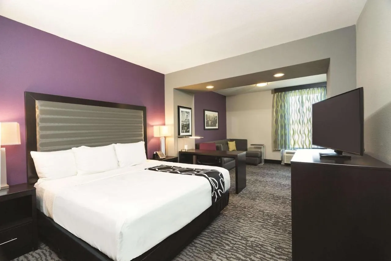 ***  La Quinta By Wyndham Memphis Downtown Hotel United States